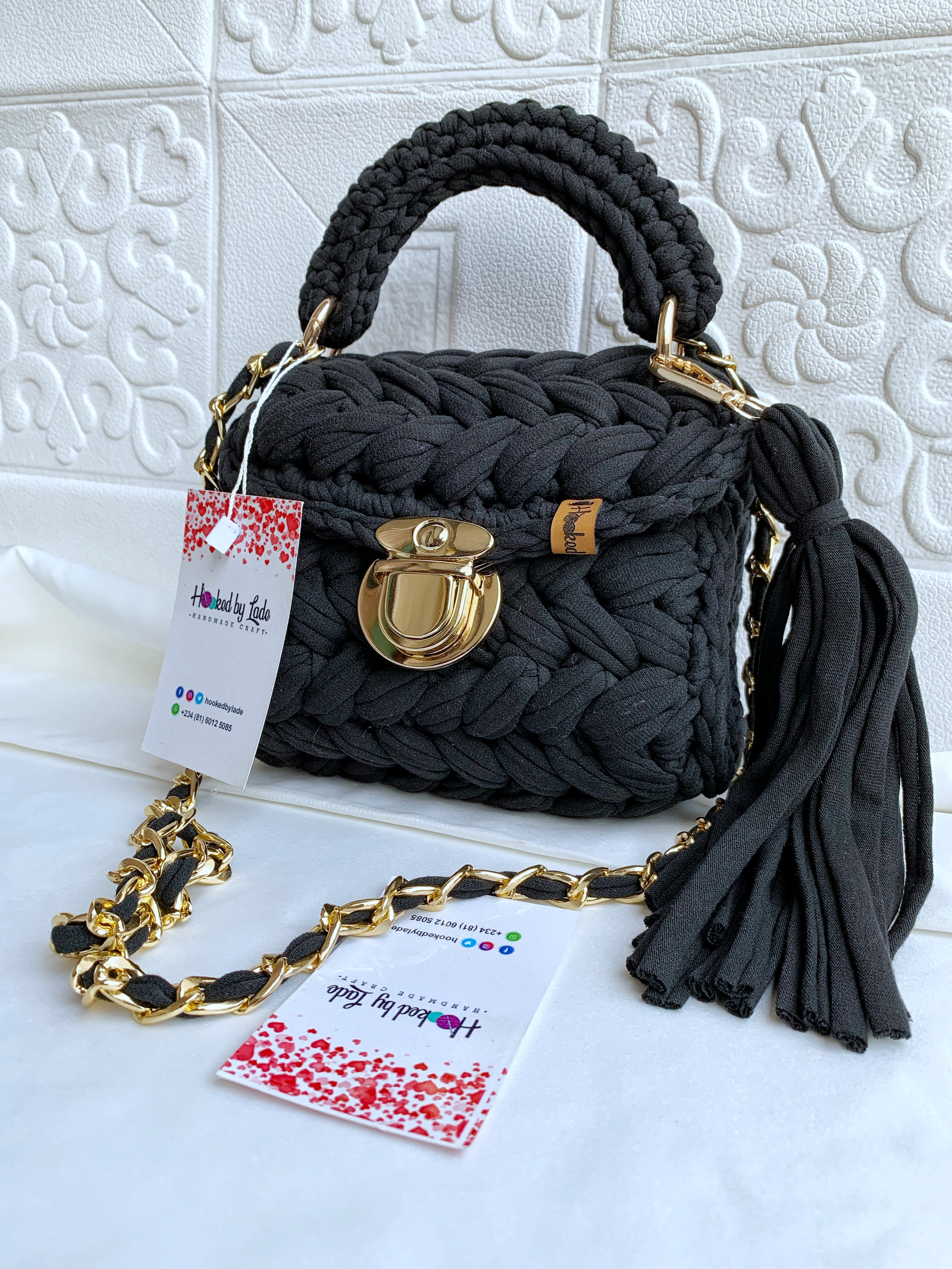 Clutch Crochet Bag | Comfort Crochet Bag | Hooked by Lade