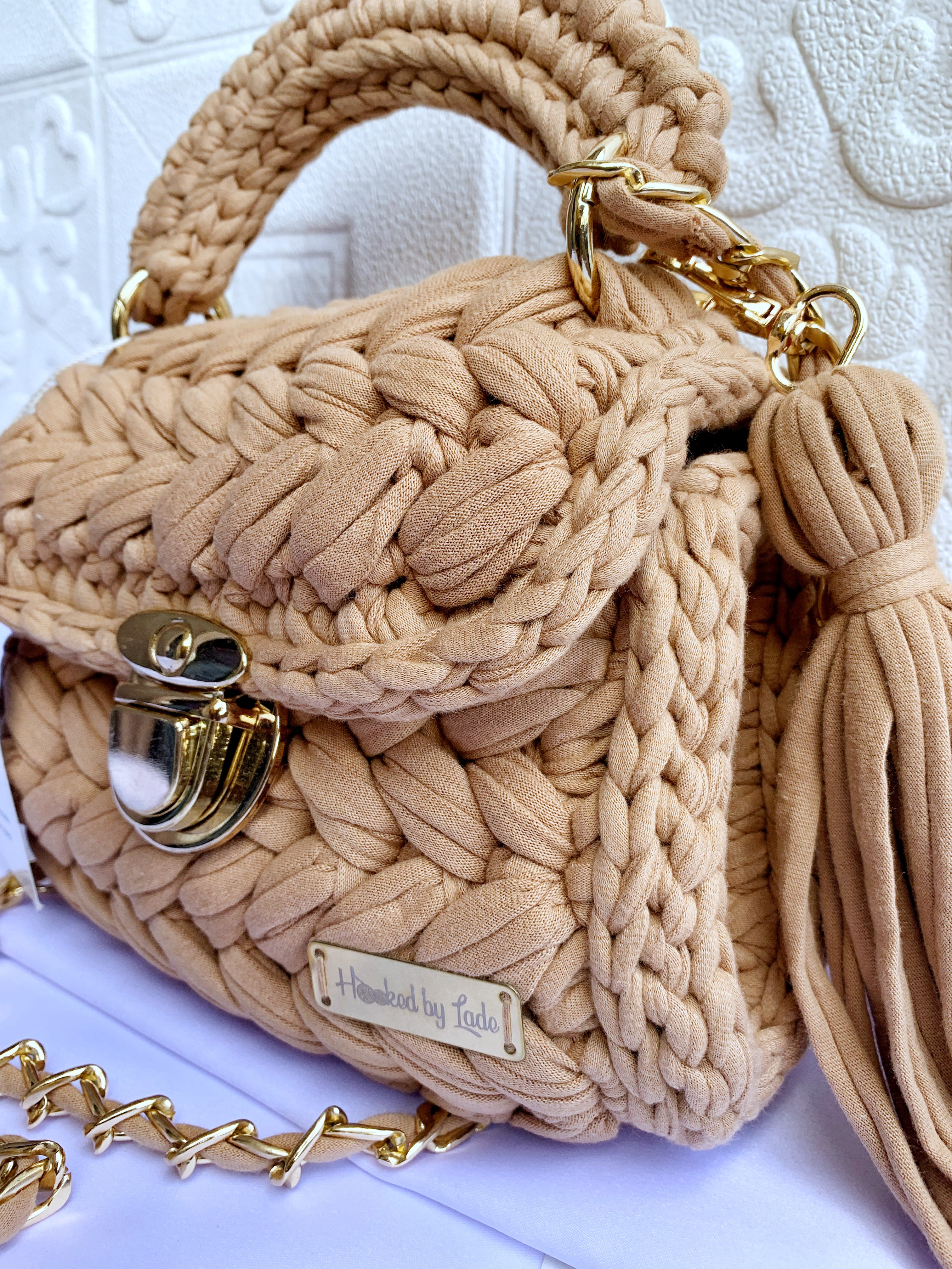 Clutch Crochet Bag | Comfort Crochet Bag | Hooked by Lade